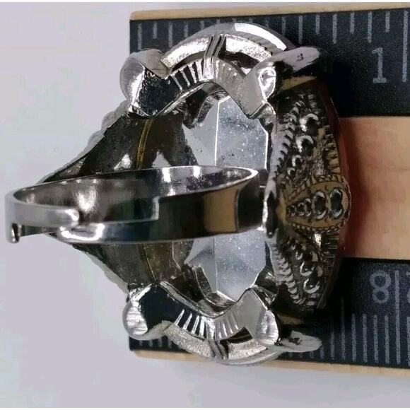 Cocktail Ring Ruby Red Glass Cabochon Statement Silvertone Ajustable Faceted - Picture 8 of 8